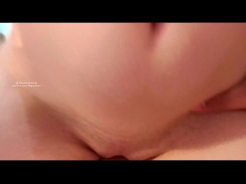 ❤️ Magasin oma õe toas ja nii ma ärkasin üles Porno at us