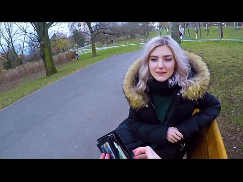 ❤️ Neelab võõra kuuma sperma raha eest - blowjob in the park Eva Elfie poolt Porno at us